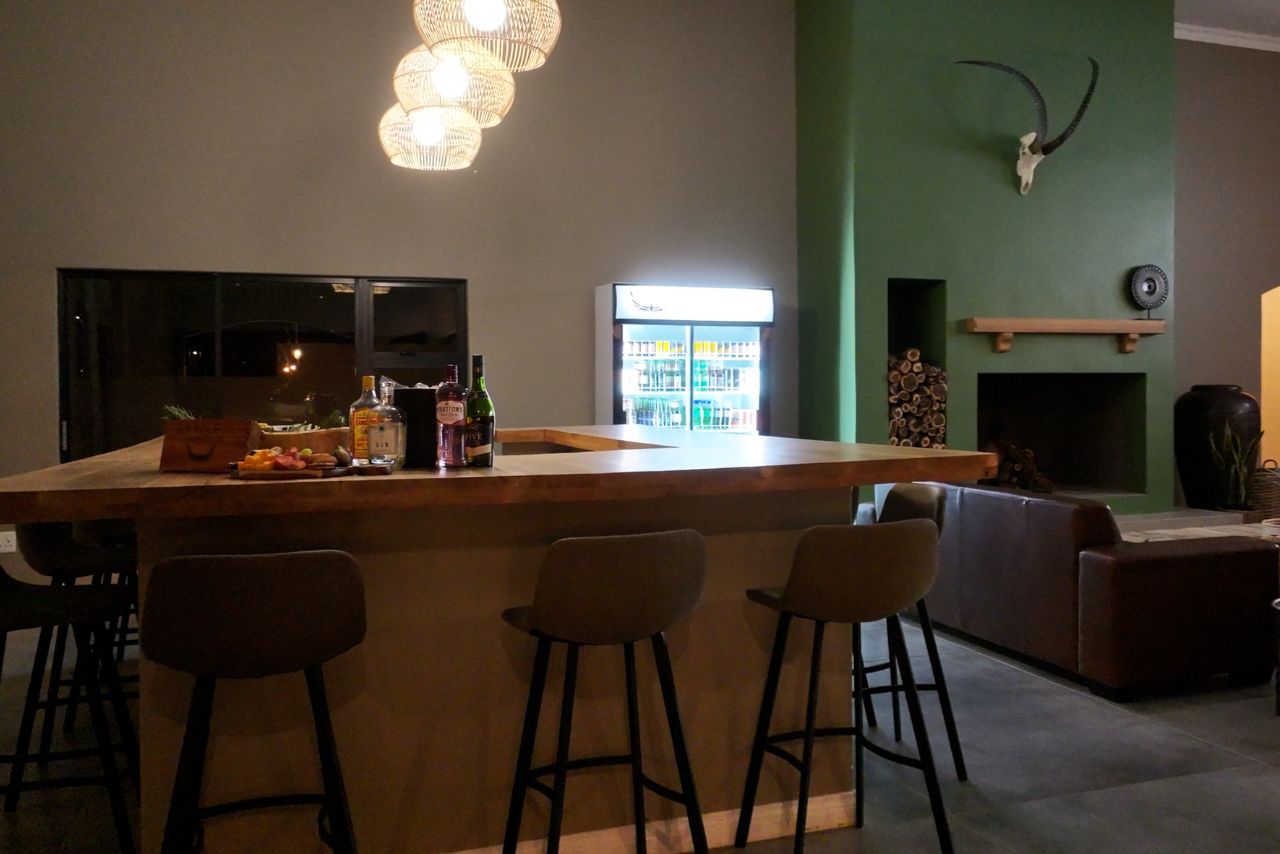 The lodge bar